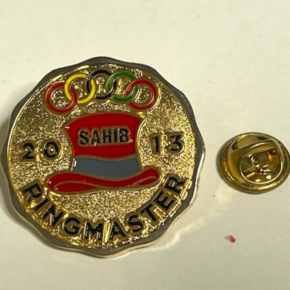 2013 SAHIB Ringmaster Red Hat Lapel Hat Pin 1.25"